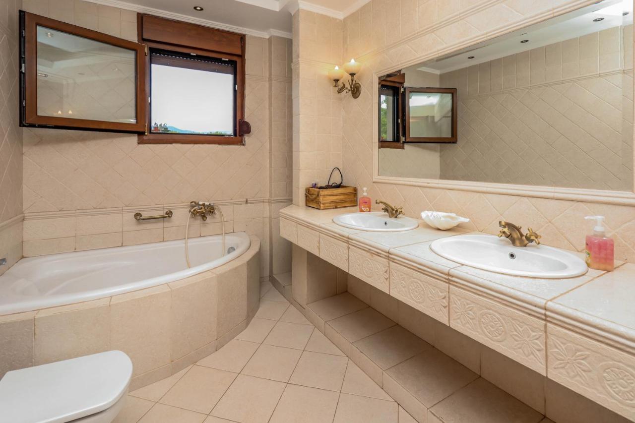 Suite Acropolis Serres Next To Center Екстер'єр фото
